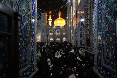 مراسم احیاء شب 23 ماه رمضان در حرم مطهر رضوی