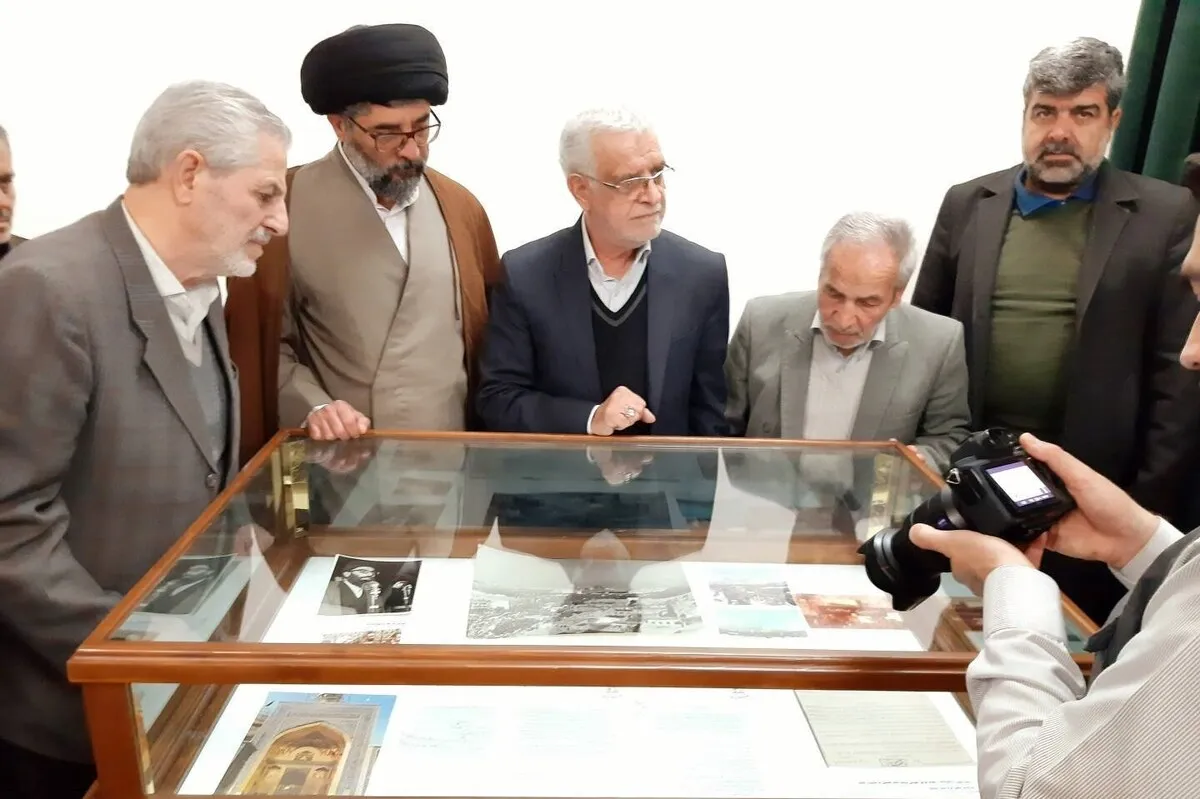 رونمایی از اسناد «نقش حرم مطهر رضوی در انقلاب اسلامی مشهد»