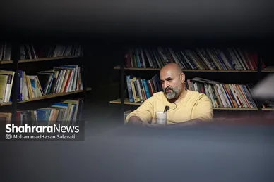 گزارش تصویری | گفت‌و‌گو با علی مسعودی (مشهدی) نویسنده، کارگردان و بازیگر مشهدی