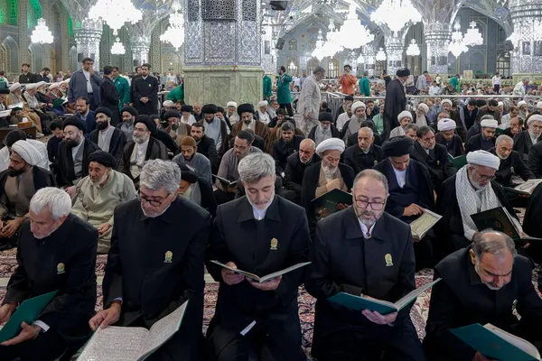 مراسم بزرگداشت آیت الله شبیری زنجانی (ره) در حرم مطهر رضوی برگزار شد + عکس