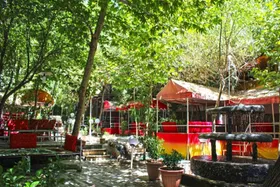 ورشکستگی زودهنگام در انتظار ماست | ۱۰ هزار کارگر در رستوران&zwnj;های طرقبه و شاندیز بیکار شدند