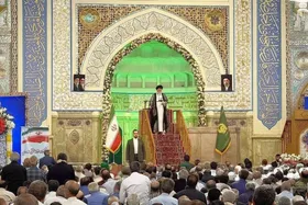 آیت&zwnj;الله علم&zwnj;الهدی: سه محور اصلی یوم&zwnj;الله پانزده خرداد &laquo;خدا، مردم و ولایت&raquo; بود | مذهب در مبارزه خشونت ندارد بلکه جنگ با آن عامل خشونت است