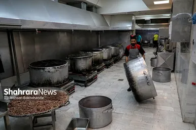 پخت شله مشهدی در مشهد