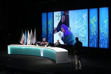 گزارش تصویری: نشست خبری دبیر چهل و سومین جشنواره فیلم فجر (۱۰ بهمن ۱۴۰۳)