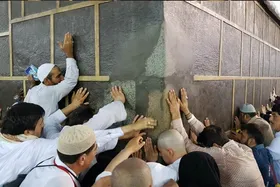 آیا شکافته شدن کعبه هنگام ولادت حضرت علی(ع) سندیت تاریخی دارد؟