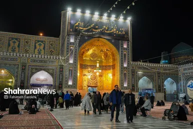 گزارش تصویری | حال و هوای حرم مطهر رضوی در شب شهادت ام‌ابیها،حضرت زهرا (س)