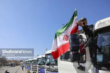 گزارش تصویری | آیین رونمایی و تحویل ۴۲ دستگاه خودروی سنگین خدمات عمومی به شهرداری‌های خراسان رضوی