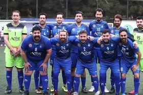 ستاره&zwnj;های سینما و موسیقی در زمین فوتبال | دیدار تیم&zwnj;های هنرمندان استقلال و پرسپولیس