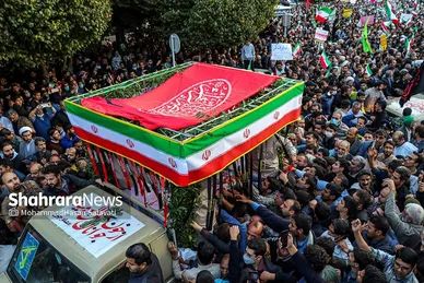 استقبال و تشییع پیکر مطهر شهدای حادثه تروریستی حرم شاهچراغ در مشهد