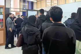 روند سردرگم&zwnj;کننده انتخاب واحد دانشگاه آزاد مشهد و وعده پرداخت وام شهریه برای ترم جدید | وام وعده ای، شهریه واقعی