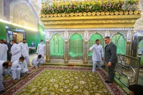 پرچم غدیر در بیش از ۷۰۰ نقطه جهان برافراشته می&zwnj;شود | بیش از ۳ هزار مترمربع فرش جدید، زینت&zwnj;بخش حرم مطهر علوی شد
