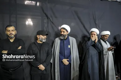 گزارش تصویری | شب چهارم مراسم بزرگداشت رهبر شهید انقلاب اسلامی در حرم مطهر رضوی