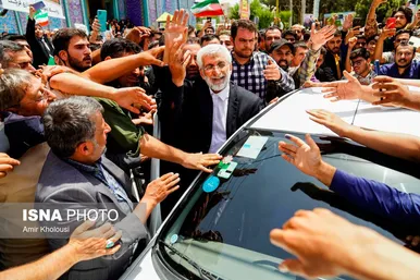 عکس‌هایی از پزشکیان و جلیلی پای صندوق رای در مرحله دوم انتخابات