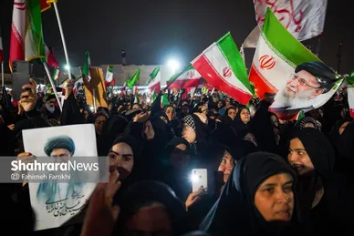 گزارش تصویری | خونخواهی رهبر شهید در میدان فجر مشهد