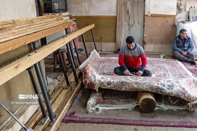 رفوگری و پرداخت قالی هنری فراموش شده