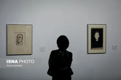 عکس‌هایی از نمایشگاه «چشم در چشم: پرتره در هنر مدرن و معاصر»