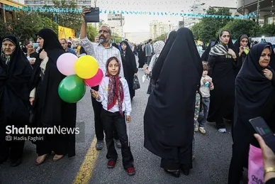 گزارش تصویری | جشن میلیونی امام‌رضایی‌ها در شب میلاد امام‌رضا (ع) / ۲