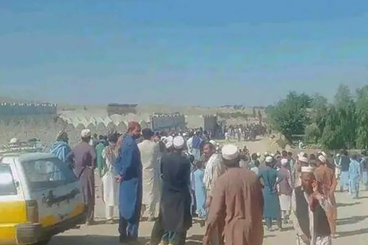 خودروی رئیس برنامه واکسن فلج‌اطفال در ننگرهار هدف قرار گرفت