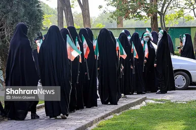 اجتماع بزرگ دختران و نور کرامت در مشهد