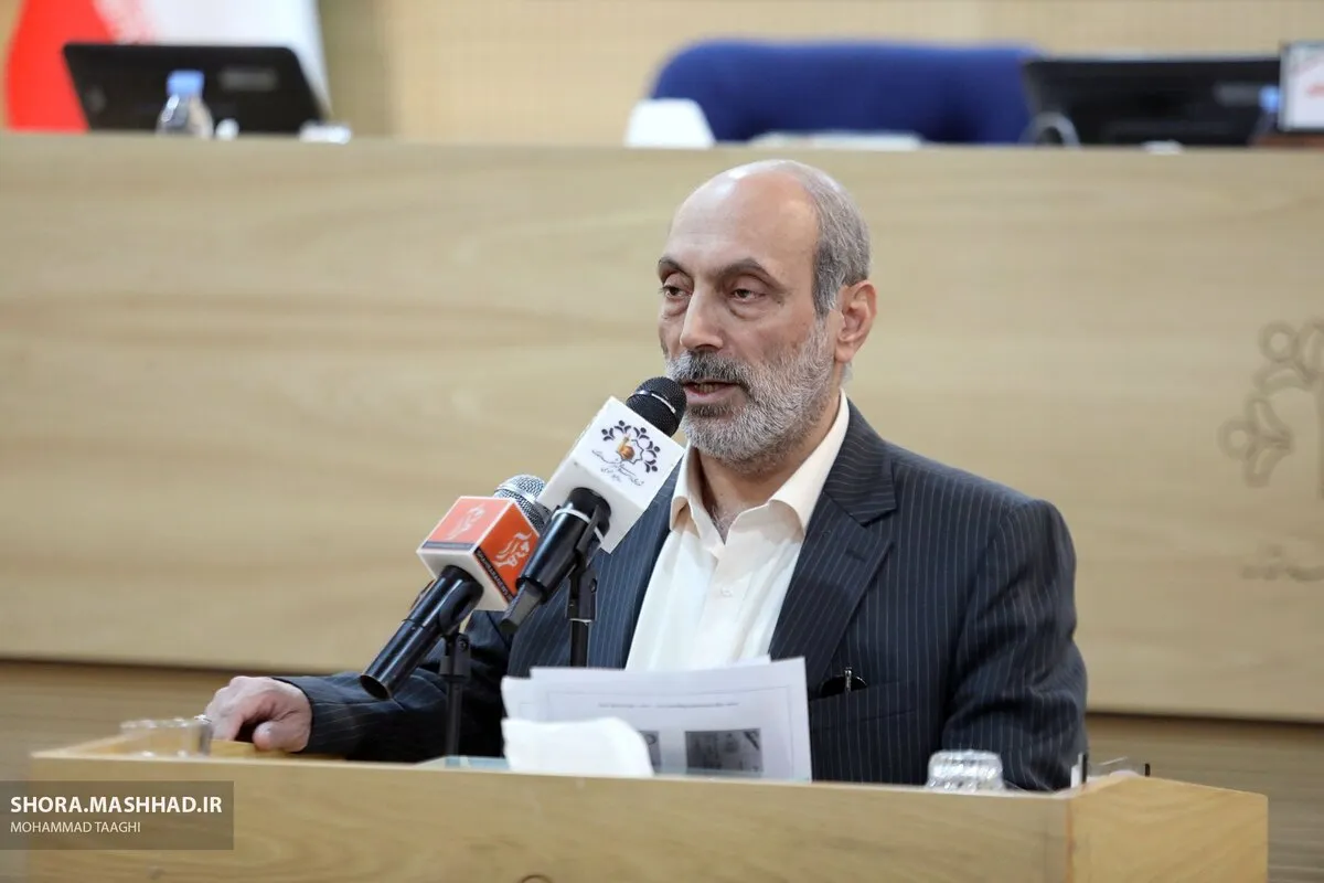 شهرداری باید روح خدمتگزاری و اخلاص را بیشتر از جاهای دیگر داشته باشد