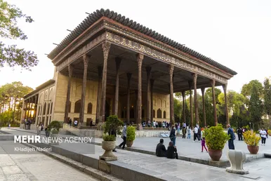 ایران زیباست | کاخ چهلستون اصفهان