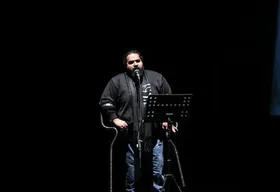 &rlm;بزرگداشت یاد میناوند و انصاریان در کنسرت &lrm;رضا صادقی + فیلم