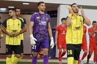 حسینی دو فصل دیگر در سپاهان