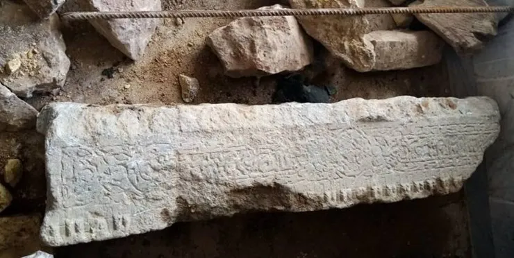 سنگ قبر‌های با ارزش در ۲۰ روستای چناران | ایجاد موزه تخصصی سنگ قبر