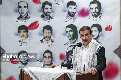 گزارش تصویری | بدرقه پیکر شهید گمنام دفاع مقدس در همایش سالیانه بسیجیان در مشهد