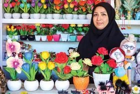 گپ و گفت با بانو کارآفرینی که با راه&zwnj;اندازی کلبه چوبی برای ۴۳۰ تن کار پدید آورد