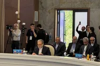 ورود عراقچی به محل اجلاس وزیران امور خارجه شانگهای + فیلم