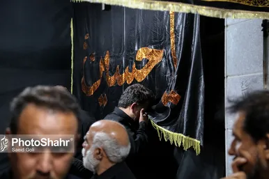 مراسم «علم کشی» مهاجران افغانستانی در مشهد