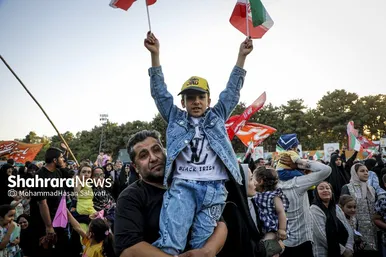 گزارش تصویری | اجتماع بزرگ کودکان و نوجوانان مشهدی در یادبود شهدای کودک و نوجوان ایرانی حمله رژیم صهیونی