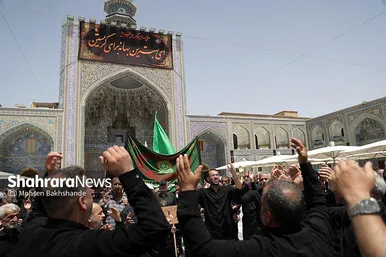 گزارش تصویری | عزاداری روز تاسوعای حسینی در حرم امام‌رضا(ع) (۱۴ تیر ۱۴۰۴)