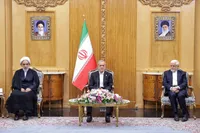 پزشکیان پیش از عزیمت به پاکستان: ارتباطات ایران و پاکستان را به نزدیک ۱۰ میلیارد دلار ارتقاء می‌دهیم