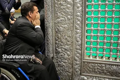 غبارروبی مضجع منور امام رضا(ع)