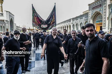گزارش تصویری | عزاداری زائران رضوی در سوگ رحلت پیامبر اکرم (ص) و شهادت امام حسن مجتبی (ع) در حرم رضوی