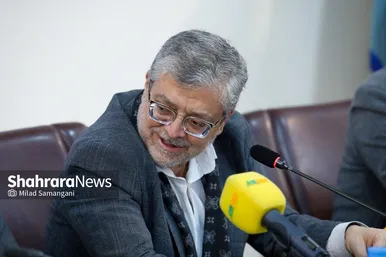 گزارش تصویری | نشست صمیمی شهردار مشهد با رانندگان و فعالان حوزه حمل و نقل