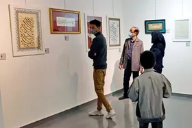 نگاهی به نمایشگاه خوش&zwnj;نویسی &laquo;خال&zwnj;و&zwnj;خط&raquo; در نگارخانه اشراق مشهد