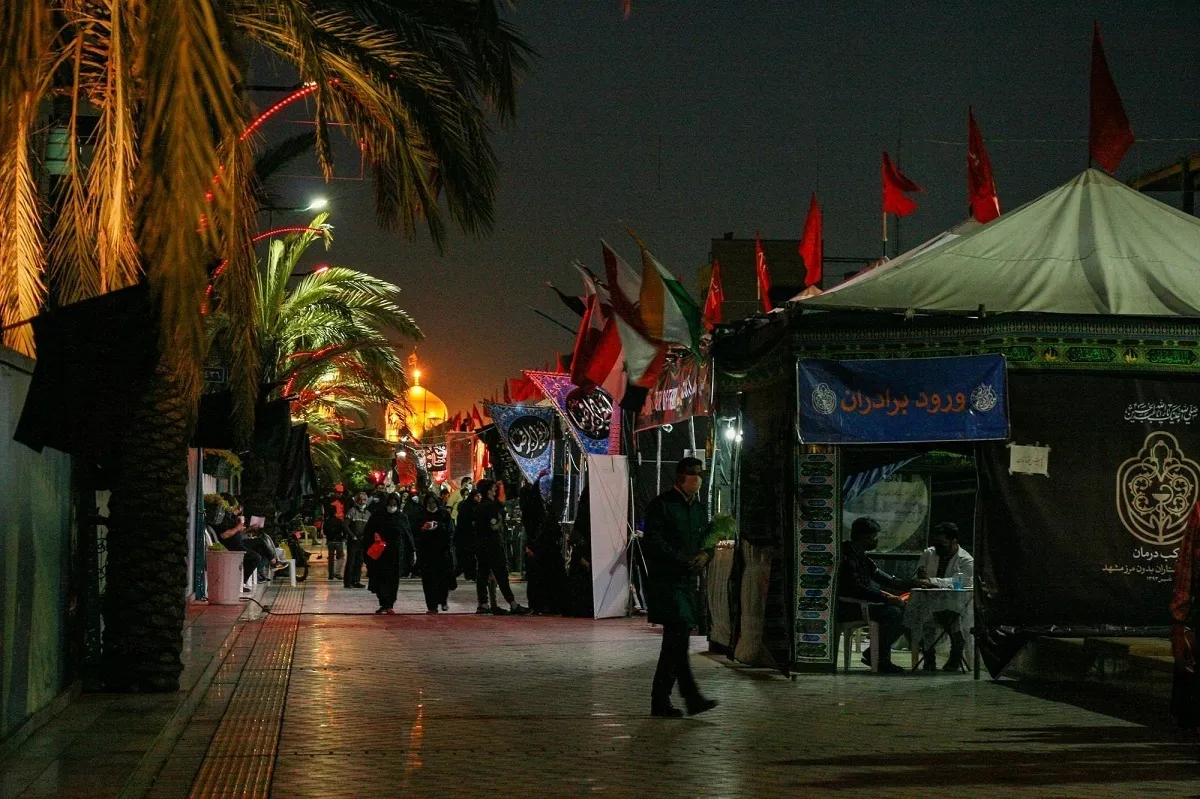 خدمت به زائران دهه آخر صفر در ۱۳۵ موکب حریم حرم مطهر رضوی