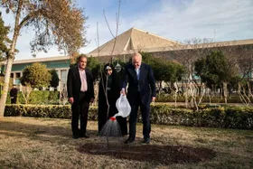 قالیباف در مراسم روز درختکاری: نه&zwnj;تنها برای حفظ محیط&zwnj;زیست بلکه باید برای ارتقای زیستی کشور تلاش کنیم