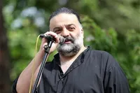 «علیرضا عصار» مجری تلویزیون شد