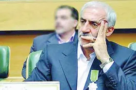 محمد دادکان: اساسنامه فدراسیون فوتبال با دلالی تهیه شده است