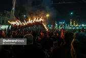 ویدئو | مراسم عزادارای و سینه‌زنی شب عاشورای حسینی در نقاط مختلف مشهد مقدس