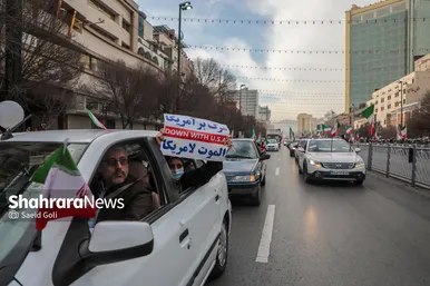 راهپیمایی خودرویی ۲۲ بهمن در مشهد