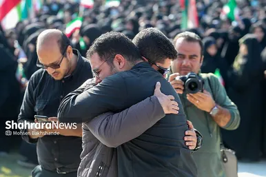 تشییع پیکر دو دانشجوی شهید حافظ امنیت در دانشگاه فردوسی