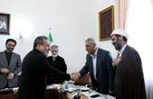 مجمع نمایندگان شرق کشور پیگیر رفع موانع همکاری با همسایگان شد | تأکید عراقچی بر تقویت دیپلماسی استانی
