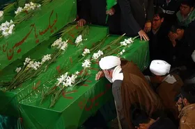 پیکر شهید &laquo;سردار حاج&zwnj;محمد کاظمی&raquo; همراه با پیکر ۹ شهید دیگر برای تشییع به مشهد می&zwnj;آیند