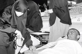 قصه یک عکس | روایت پرستاری که امنیت امروز دختران را با زخم&zwnj;های دیروز خرید