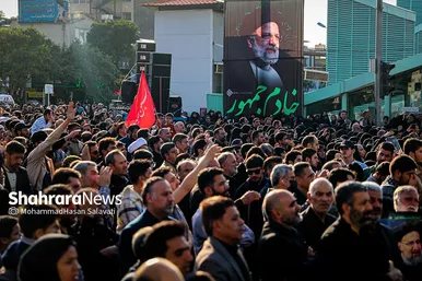 اجتماع مردم مشهد برای شهادت خادم الرضا (ع) سید ابراهیم رئیسی